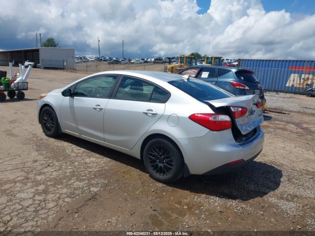 KNAFK4A60G5609016 KIA FORTE LX