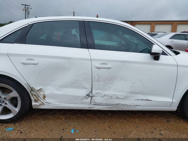 2019 AUDI A3 WAUAUGFF6K1010085 Photo 5