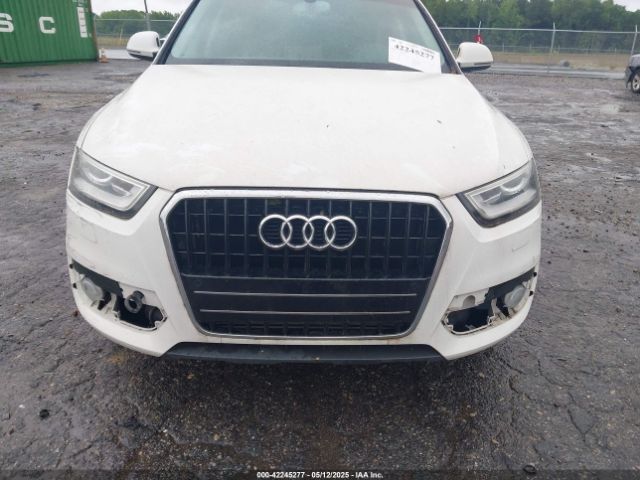 WA1FFCFS4FR010712 Audi Q3 2.0t Premium Plus