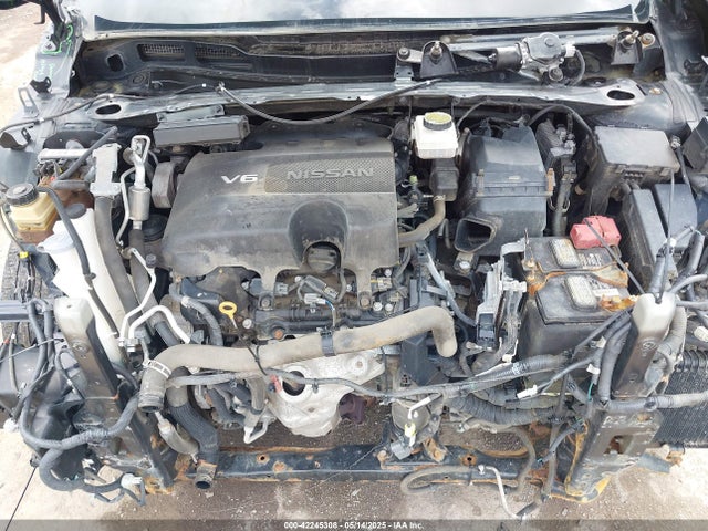 5N1DR2MMXJC664298 Nissan Pathfinder S