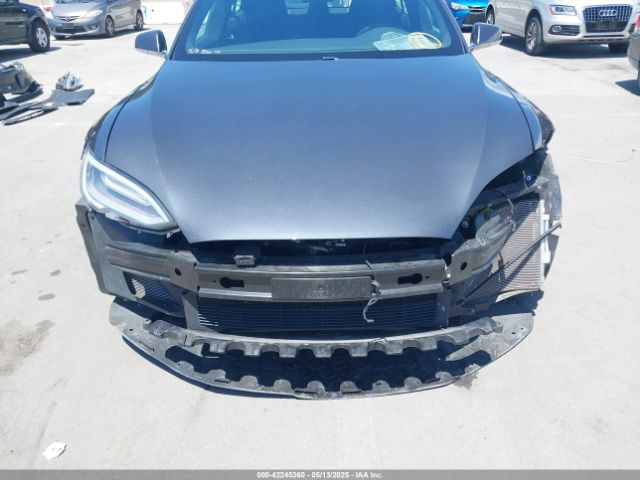5YJSA1E18HF215166 Tesla Model S 60/75