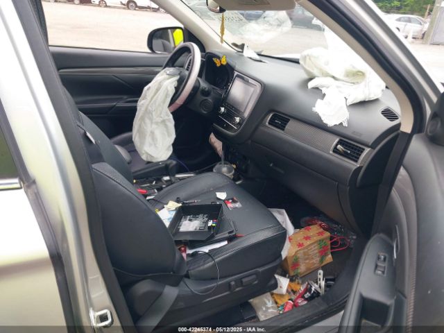2020 MITSUBISHI OUTLANDER JA4AD3A39LZ034015 Photo 4