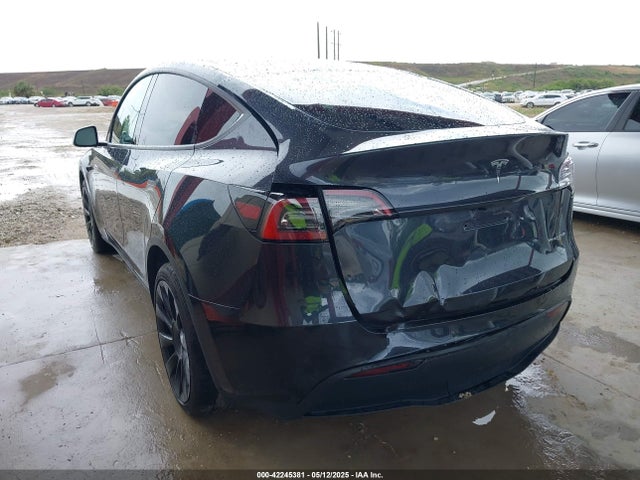 2024 TESLA MODEL Y 7SAYGAEE3RF039918 Photo 2