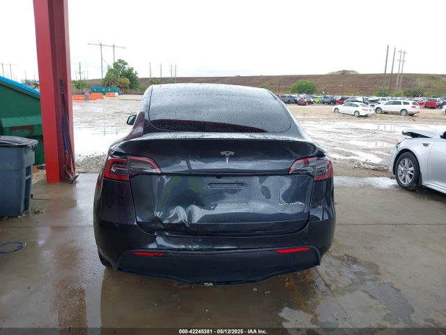 2024 TESLA MODEL Y 7SAYGAEE3RF039918 Photo 5
