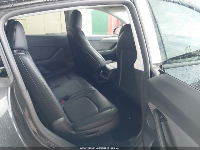2024 TESLA MODEL Y 7SAYGAEE3RF039918 Photo 7