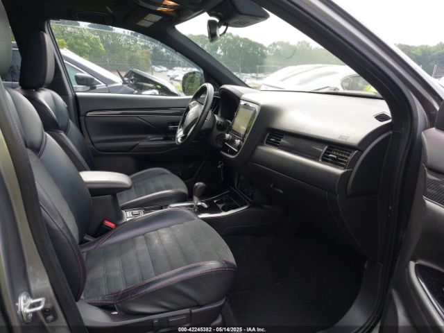 2020 MITSUBISHI OUTLANDER JA4AD3A3XLZ024478 Photo 4