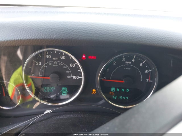 1C4BJWDG6EL115627 Jeep Wrangler Unlimited Sport