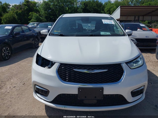 2C4RC1BG2PR613185 Chrysler Pacifica Touring L