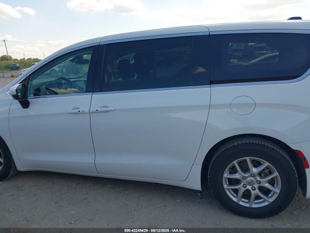 2C4RC1BG2PR613185 Chrysler Pacifica Touring L