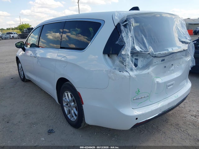 2C4RC1BG2PR613185 Chrysler Pacifica Touring L