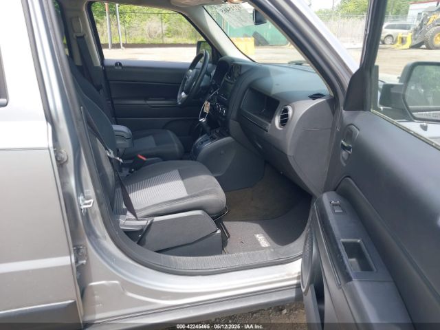 1C4NJPFB4HD187459 Jeep Patriot Latitude Fwd