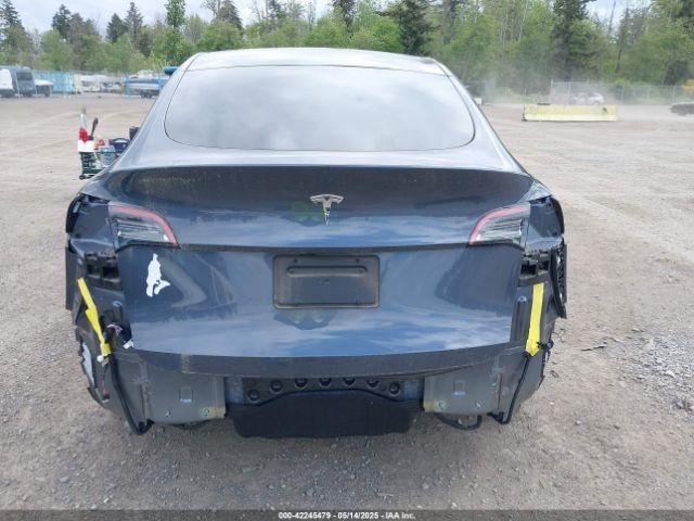 5YJYGDED5MF109384 Tesla Model Y Standard Range Rear-wheel Drive