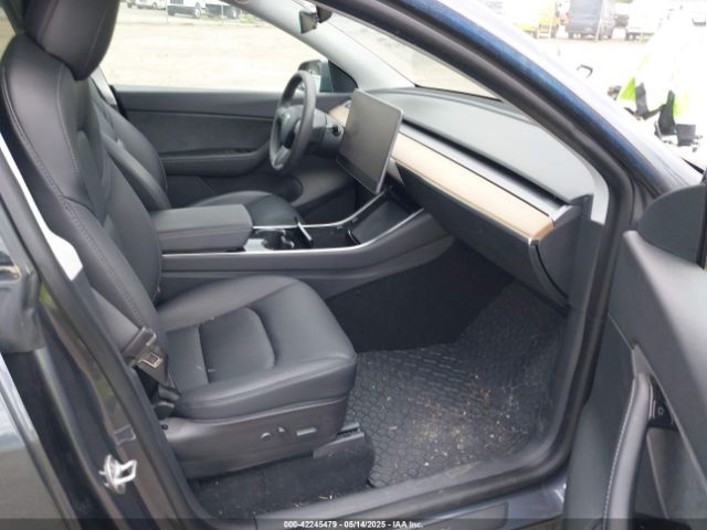 5YJYGDED5MF109384 Tesla Model Y Standard Range Rear-wheel Drive