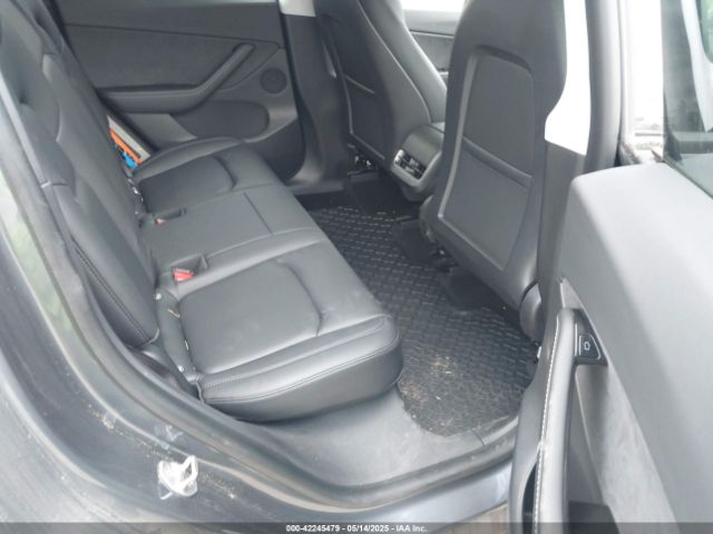 5YJYGDED5MF109384 Tesla Model Y Standard Range Rear-wheel Drive