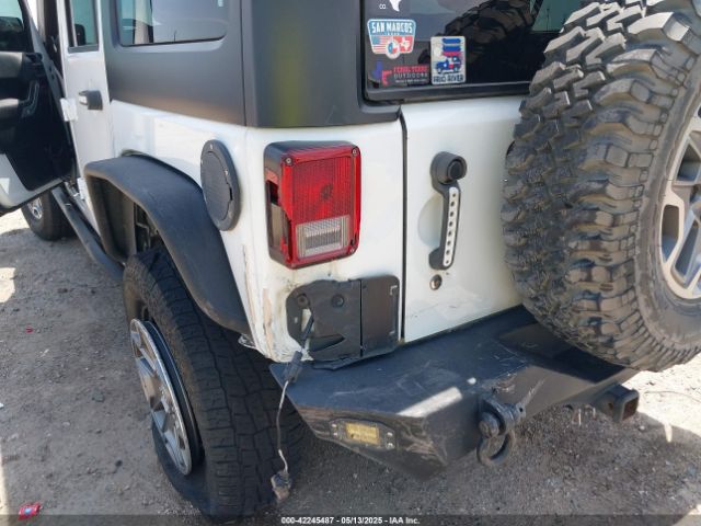 1C4BJWFG3HL742142 Jeep Wrangler Unlimited Rubicon 4x4