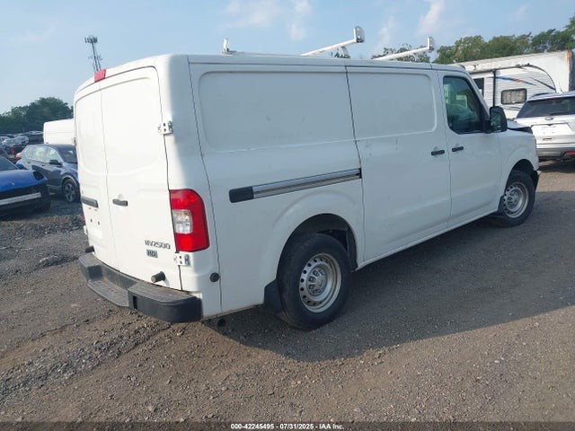 1N6BF0KX3FN802584 Nissan 2015