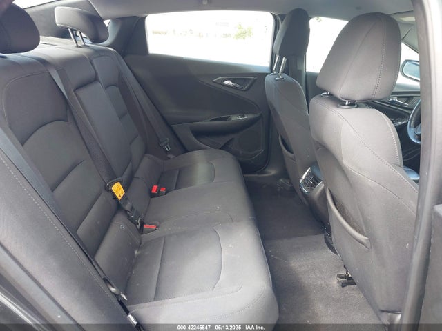 1G1ZE5ST1HF274788 Chevrolet MALIBU 1LT
