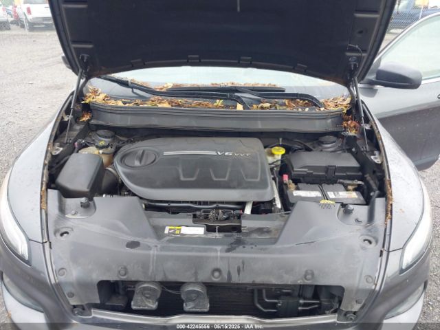 1C4PJMDS9HW561269 Jeep Cherokee Limited 4x4