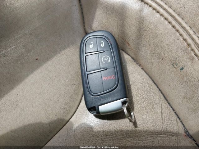 1C4PJMDS9HW561269 Jeep Cherokee Limited 4x4
