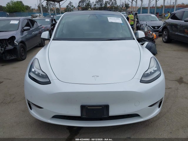 7SAYGAEE1NF402341 Tesla 2022