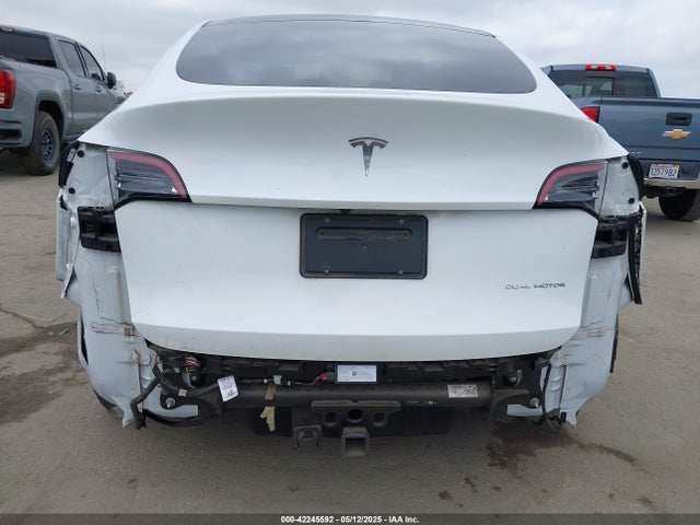 7SAYGAEE1NF402341 Tesla 2022