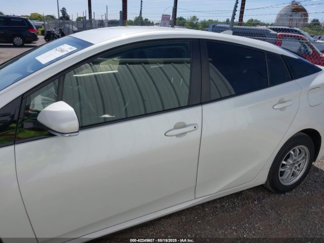 JTDKARFU9G3519223 Toyota Prius Three