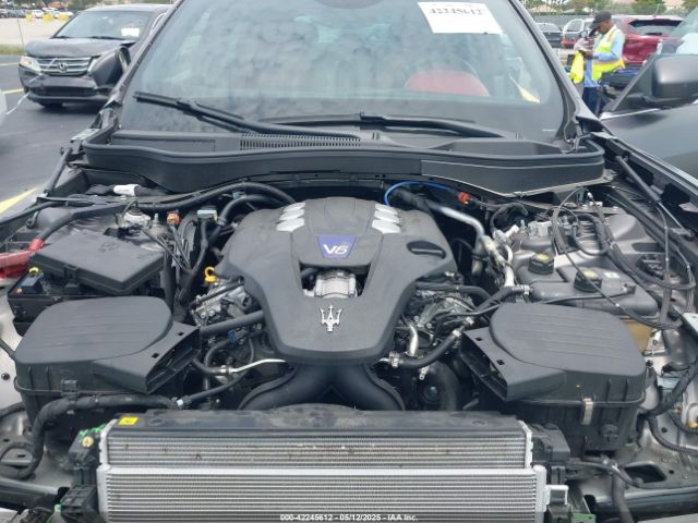 2021 MASERATI LEVANTE ZN661YULXMX372645 Photo 9