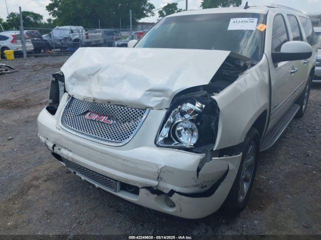 2011 GMC YUKON XL 1500 1GKS2MEFXBR382001 Photo 5
