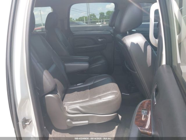 2011 GMC YUKON XL 1500 1GKS2MEFXBR382001 Photo 7