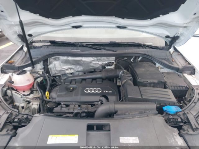 WA1GCCFS9HR001987 Audi Q3 2.0t Premium