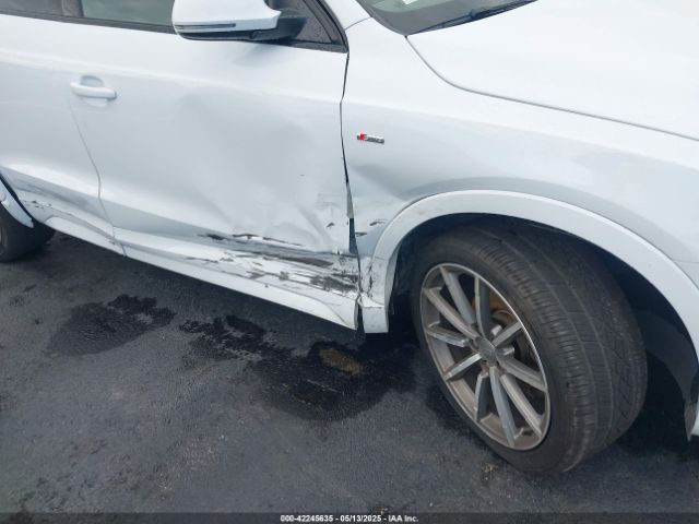WA1GCCFS9HR001987 Audi Q3 2.0t Premium