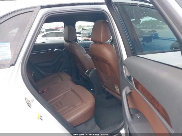 WA1GCCFS9HR001987 Audi Q3 2.0t Premium