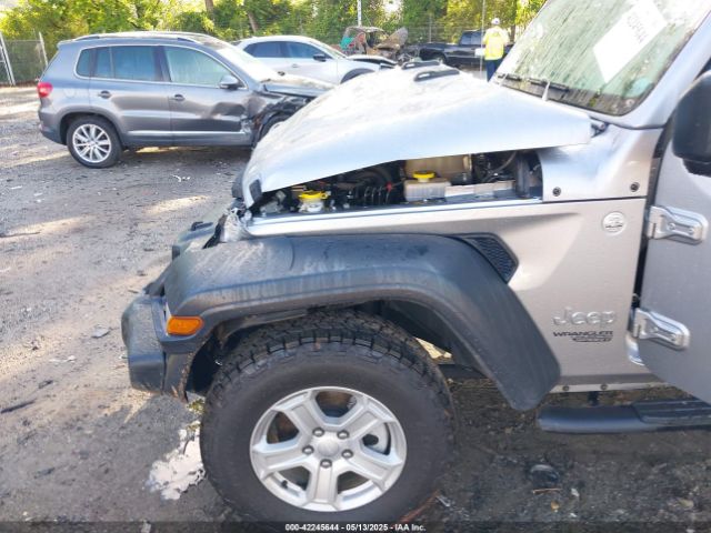 1C4HJXDGXLW325708 Jeep Wrangler Unlimited Sport S 4x4