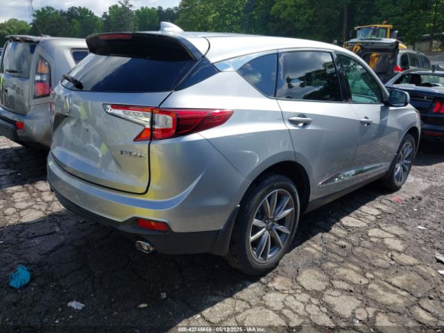 2021 ACURA RDX 5J8TC1H50ML010690 Photo 3