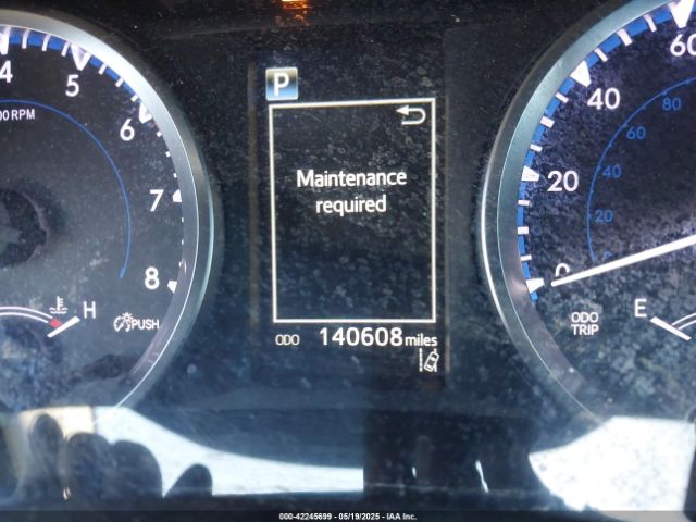 5TDZARFH8JS033994 Toyota Highlander Le