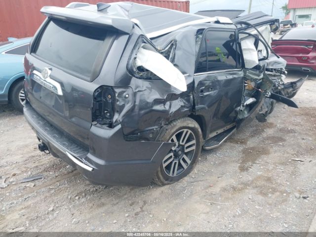 2019 TOYOTA 4RUNNER JTEBU5JR2K5673980 Photo 3