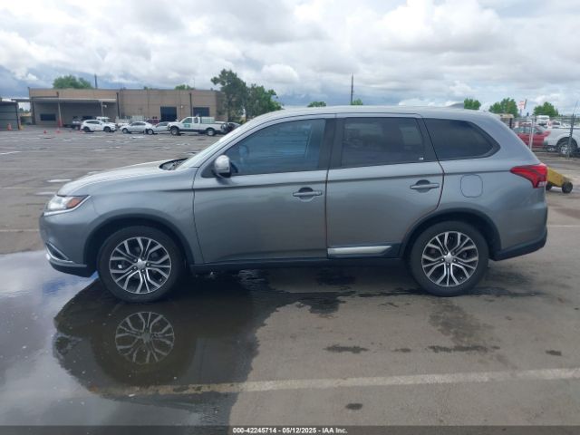 JA4AD3A31JZ016055 Mitsubishi Outlander Se