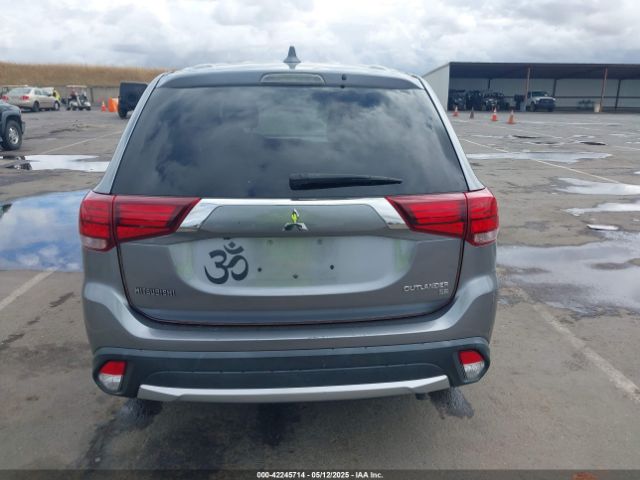JA4AD3A31JZ016055 Mitsubishi Outlander Se