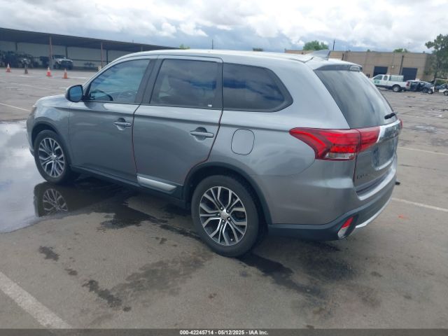 2018 MITSUBISHI OUTLANDER JA4AD3A31JZ016055 Photo 2