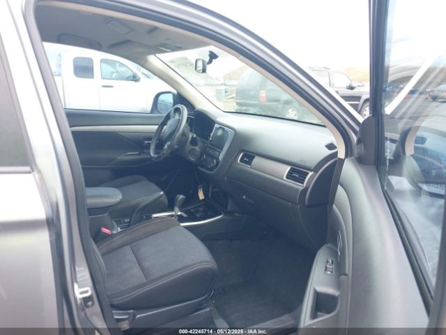 2018 MITSUBISHI OUTLANDER JA4AD3A31JZ016055 Photo 4