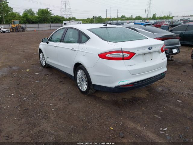 3FA6P0UU8ER141138 Ford Fusion Hybrid S