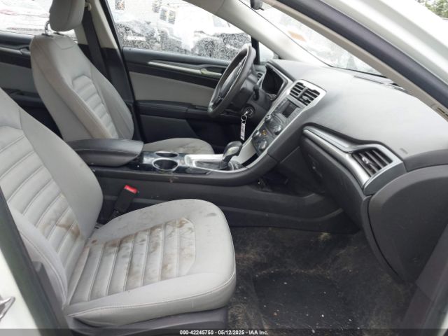 3FA6P0UU8ER141138 Ford Fusion Hybrid S