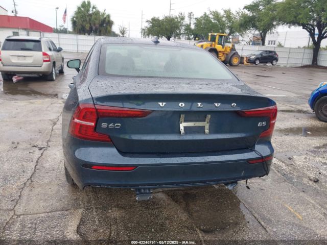 7JRL12FL8RG295491 Volvo S60 B5 Plus Dark Theme