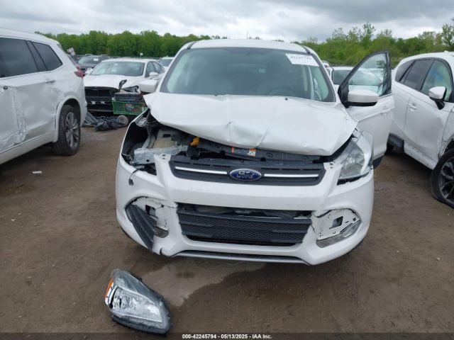 1FMCU0G92EUE23261 Ford ESCAPE SE