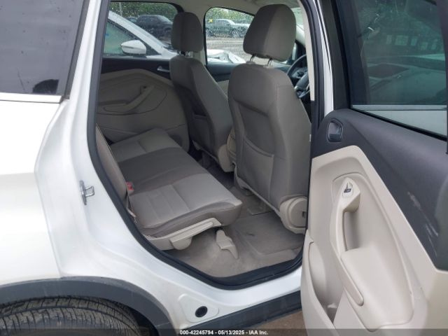 1FMCU0G92EUE23261 Ford ESCAPE SE