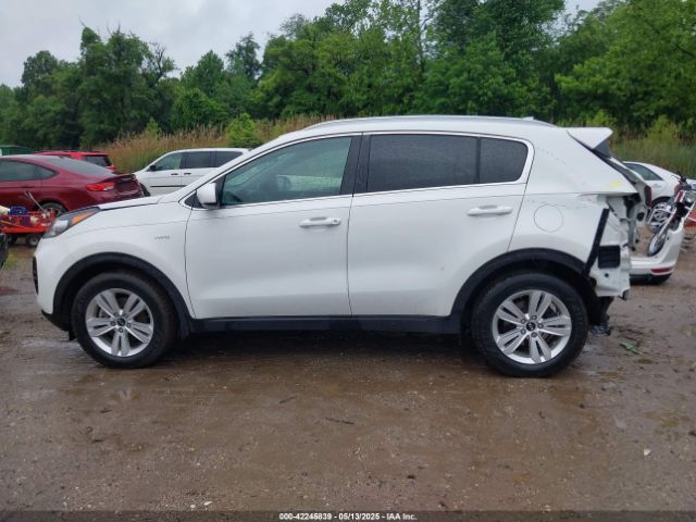 KNDPMCAC7J7473044 KIA Sportage Lx