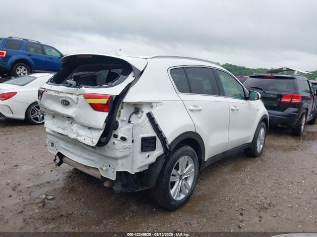 KNDPMCAC7J7473044 KIA Sportage Lx