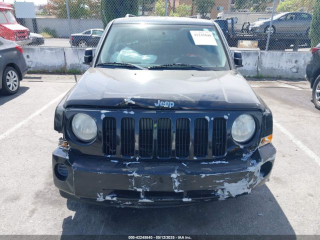 1C4NJPBB8ED886997 Jeep Patriot Sport