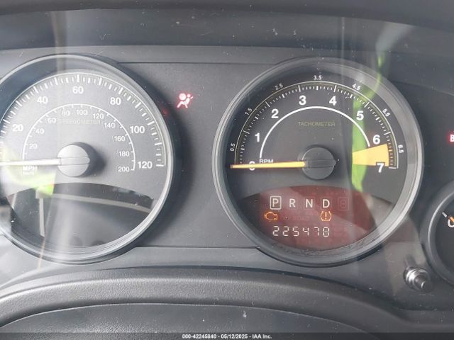 1C4NJPBB8ED886997 Jeep Patriot Sport