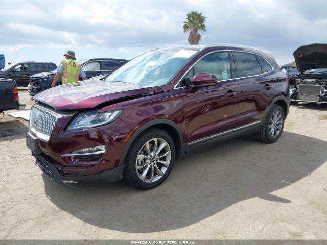 2019 LINCOLN MKC 5LMCJ2C95KUL22363 Photo 1